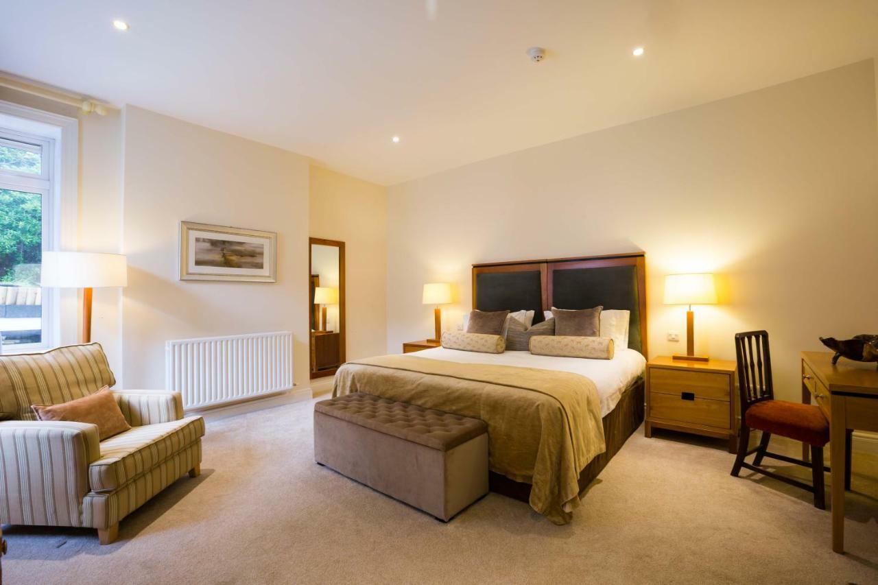 Barrow House 4*